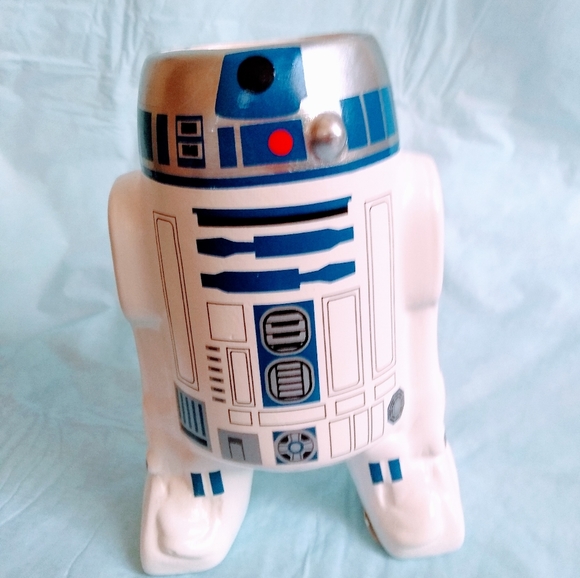 Footed Star Wars Mugs - Picture 1 of 6